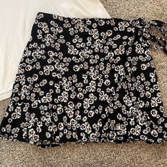 Zara shirt and skirt outfit - Picture 2 of 12